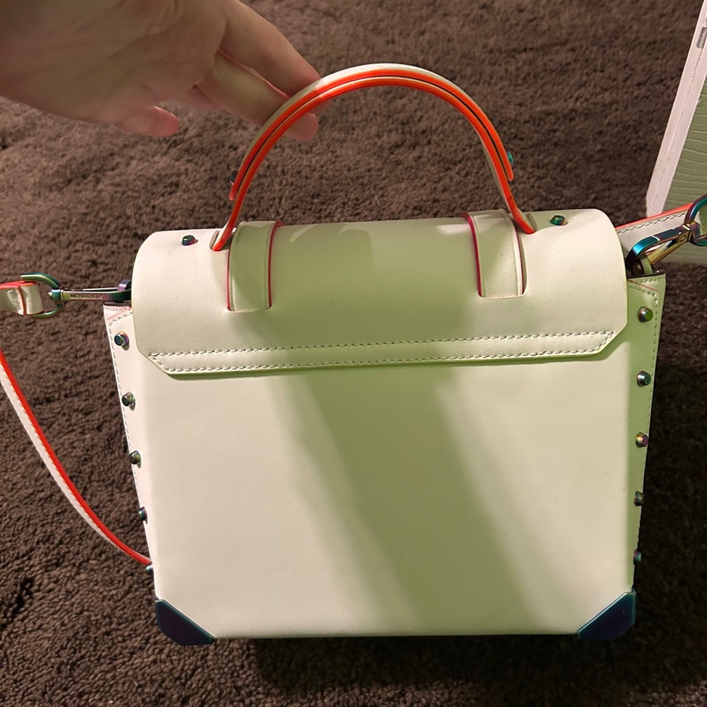 Michael Kors White Satchel bag - Picture 6 of 6